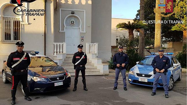 Marsala: operazione congiunta di Carabinieri e Polizia. In cinque in manette per furto