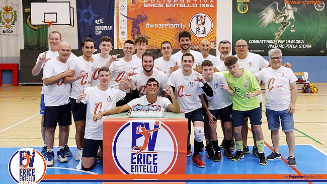 Vittoria e festeggiamenti per l’Arredall Entello
