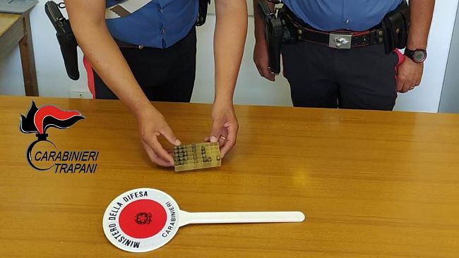 Alcamo, 53enne denunciato per possesso illegale di munizioni
