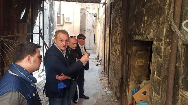 Trapani, disposti interventi e bonifiche in alcune zone del centro storico