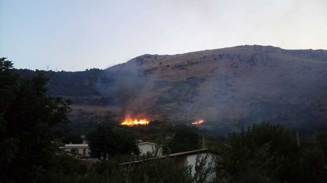 Palermo. Incendi in provincia