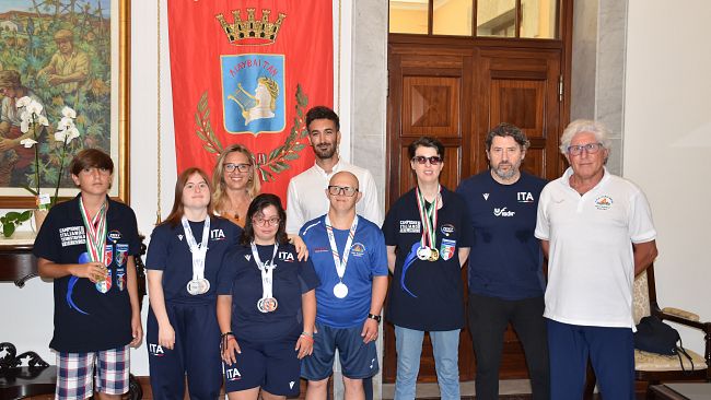 A Palazzo Municipale di Marsala l’Associazione Paralimpica “Mimì Rodolico” con i campioni del tennis tavolo