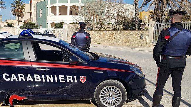 ruba-la-borsa-in-chiesa-a-unanziana-denunciata-una-34enne-mazarese