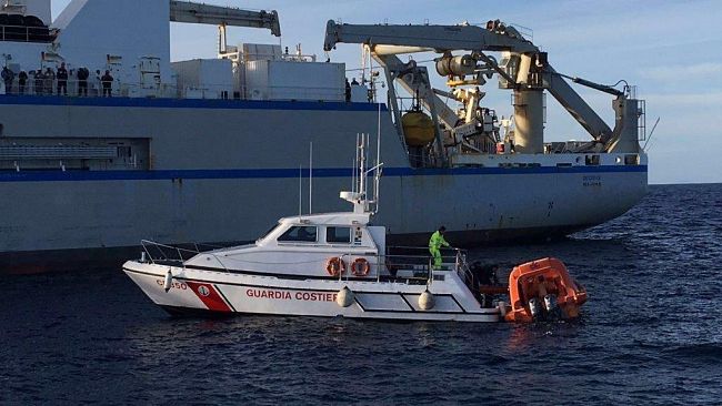 Malore a bordo: evacuazione medica coordinata dalla Guardia Costeria di Mazara del Vallo