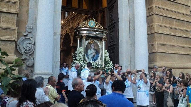 Mazara. Mercoledì 4 Luglio traffico interdetto e divieto di sosta in occasione della processione della madonna del paradiso