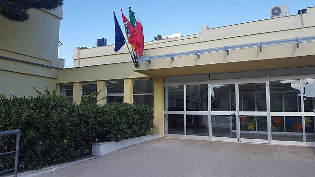 Plessi “Pirandello” e “S. G. Bosco”: al via i lavori di adeguamento dell’impianto antincendio e quelli di ripristino dei bagni della palestra