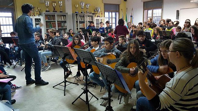 Marsala, L’I.C. “S.Pellegrino” presenta il “Concerto di Natale”: oltre cento alunni si esibiranno nella chiesa della Madonna delle Grazie al Puleo