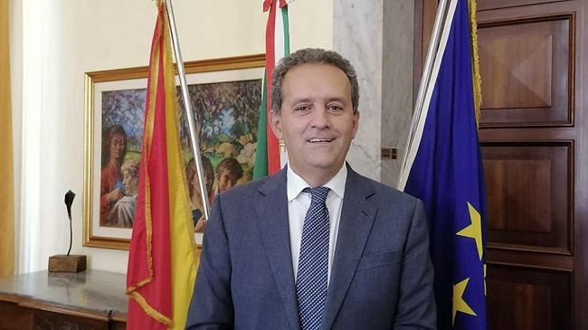 grillo-bis-la-mossa-degli-assessori-la-nostra-candidatura-ce-centrodestra-si-unisca-o-e-frammentazione