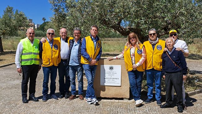 ​Il Lions Club di Castelvetrano ha provveduto alla pulizia della Piazzetta Melvin Jones
