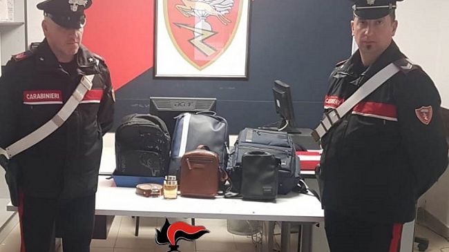 Marsala, furto di borse e profumi da un’attività commerciale in pieno centro