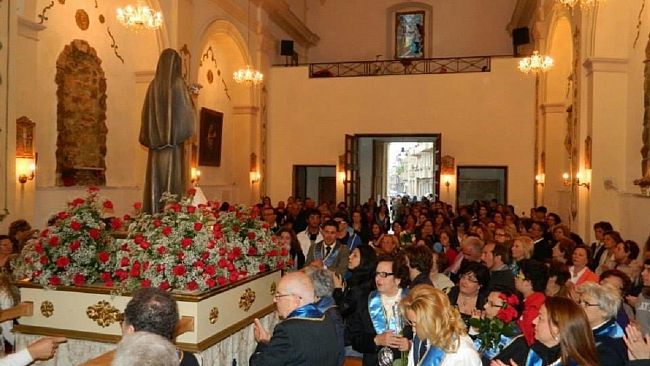 Torna a Castelvetrano l’attesa processione in onore di Santa Rita