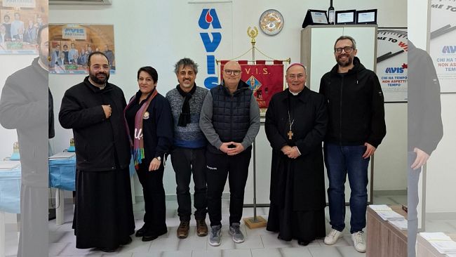 il-vescovo-di-mazara-rende-omaggio-allavis-di-partanna