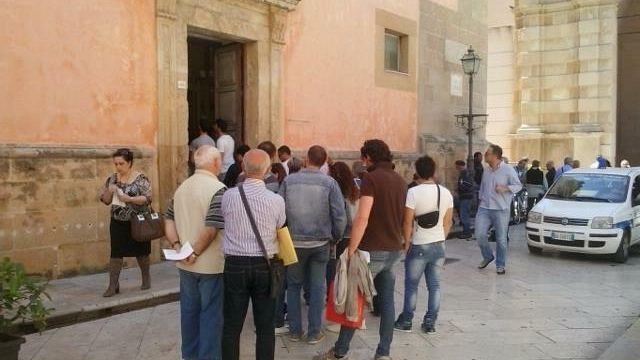 Tutti in fila per un “posto” da scrutatore: finora oltre 2.000 le domande