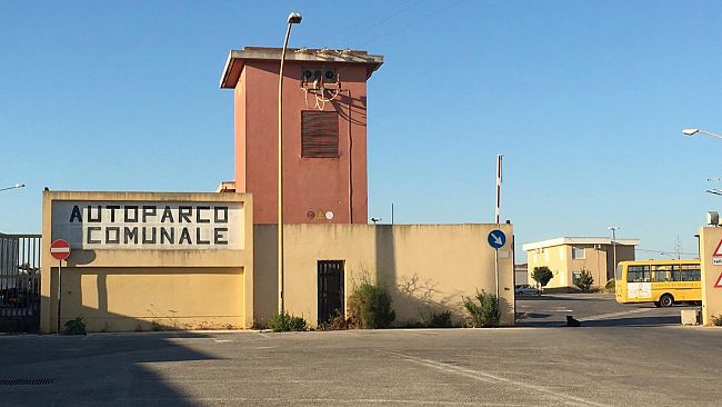 Marsala, Furto all’autoparco comunale