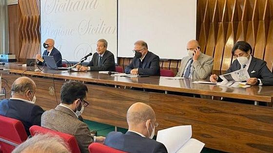 Sicilia, in programma la creazione di altri 20 punti vaccinali