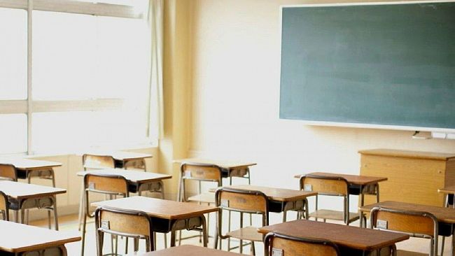 Coronavirus, didattica in remoto per due classi del “Fardella”. Domani riapre il “Calvino”