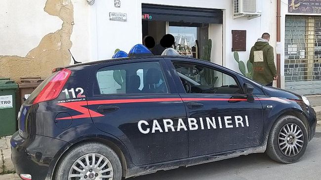 Mazara, nella notte furto alla Parrucchieria Campisi in via molo Caito
