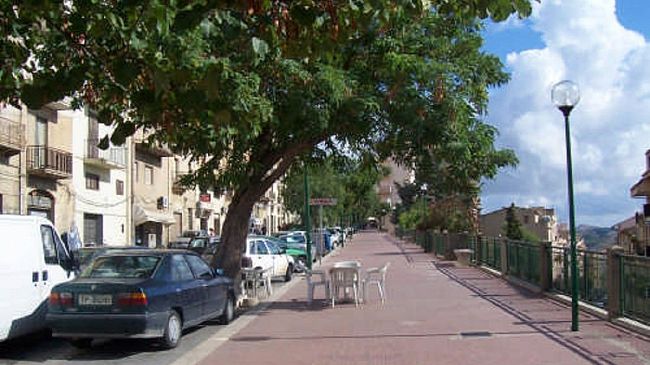 Salemi. Covid-19: tamponi negativi, riapre la farmacia