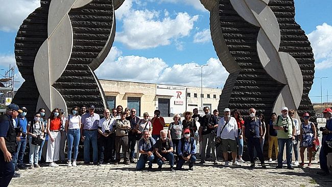 L’Arte contemporanea batte il Covid-19. Ottima riuscita delle Battuta Fotografica su “Gibellina Museo all’aperto”