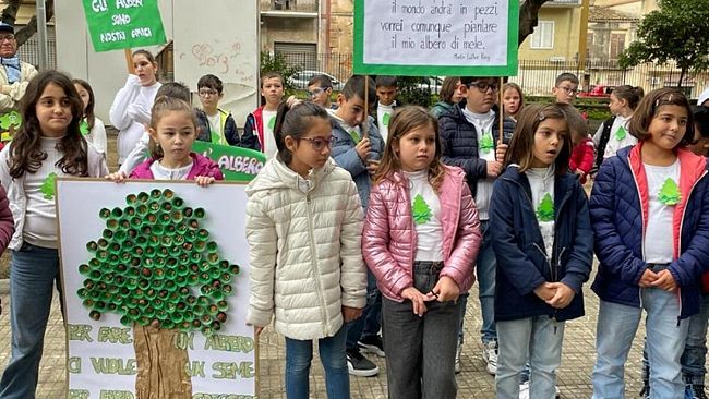 ​Festa dell’albero al 2° circolo didattico Giuseppe Di Matteo
