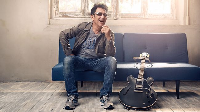 Marsala, Edoardo Bennato in concerto al Teatro Impero