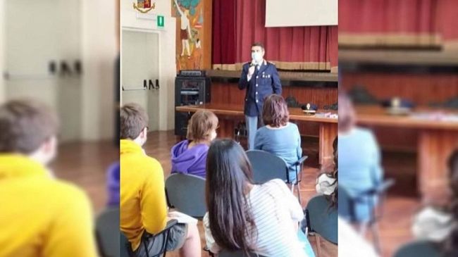 La Polizia incontra gli studenti del 