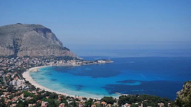 litorale-di-mondello-la-regione-revoca-la-concessione-alla-societa-italo-belga