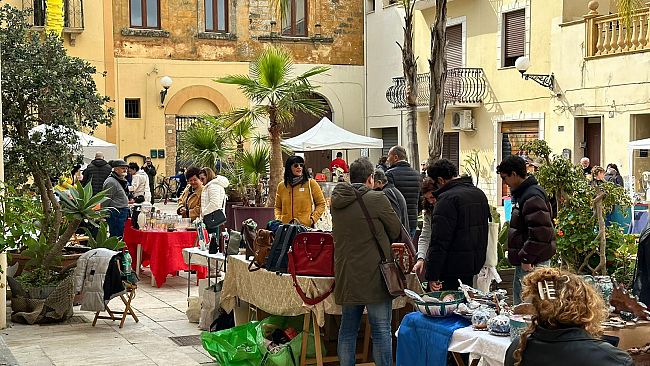 mazara-domenica-torna-il-mercatino-dellantiquariato