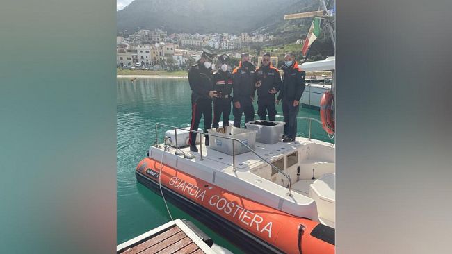 Castellammare del Golfo: circa mille ricci di mare pescati illegalmente