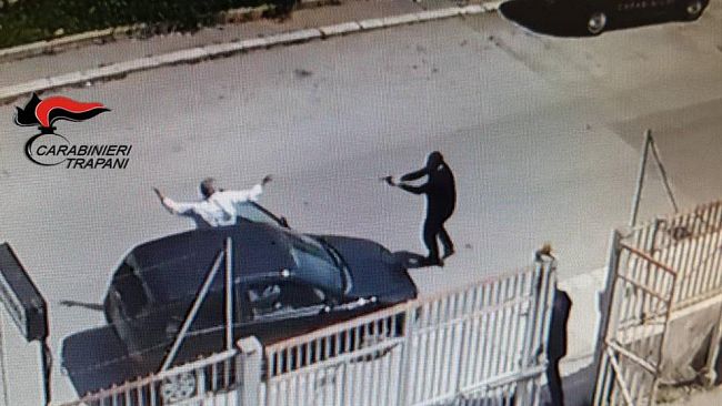 Trapani: colpi di pistola in pieno giorno. Arrestato dai Carabinieri 53enne