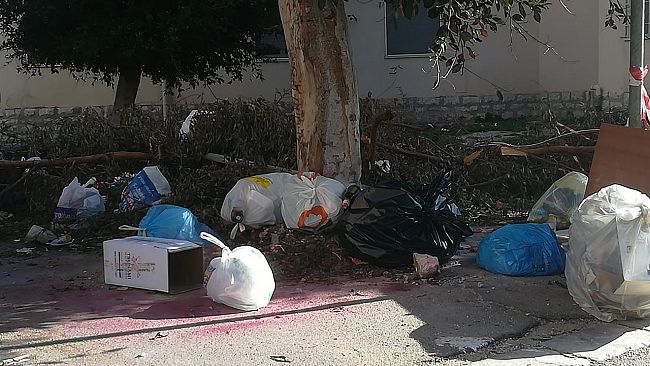Erice – rimosse le taniche di eternit in via Ciullo d’Alcamo