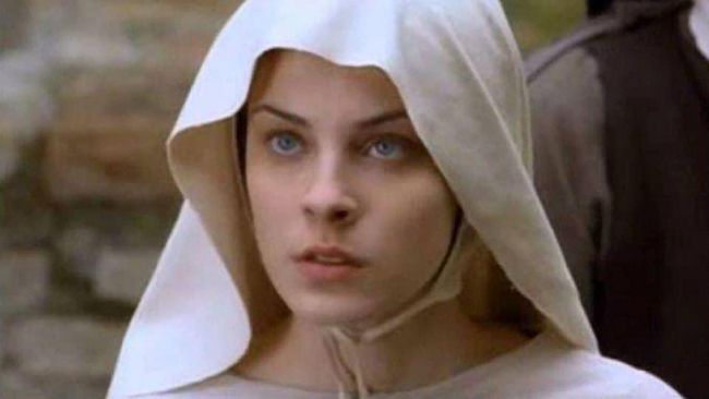 Ultime della sera: “Chiara d’Assisi”