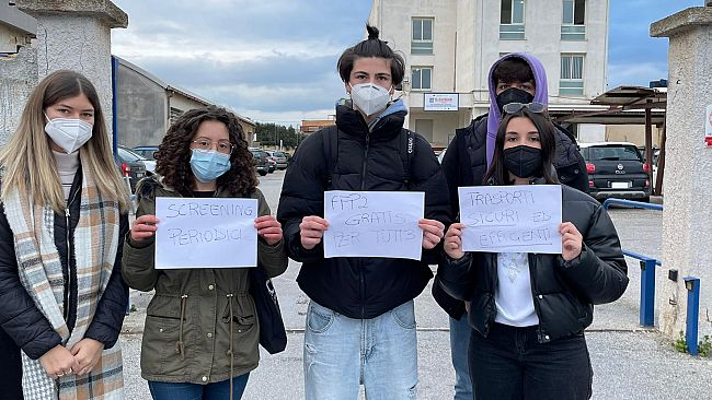 Scuole in presenza: la rete degli studenti medi sicilia convoca sciopero