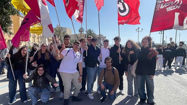 Mazara, gli studenti del “Ruggiero D’Altavilla” presenti alla manifestazione di Libera a Trapani