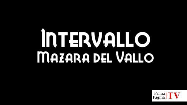 VIDEO – Mazara, “Intervallo” aspettando La raccolta dei rifiuti