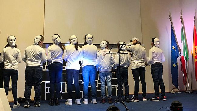 Una staffetta contro il razzismo nelle scuole castelvetranesi