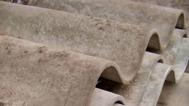 Bonifica dell’amianto a Favignana. Al via ieri le operazioni dell’ulteriore smaltimento