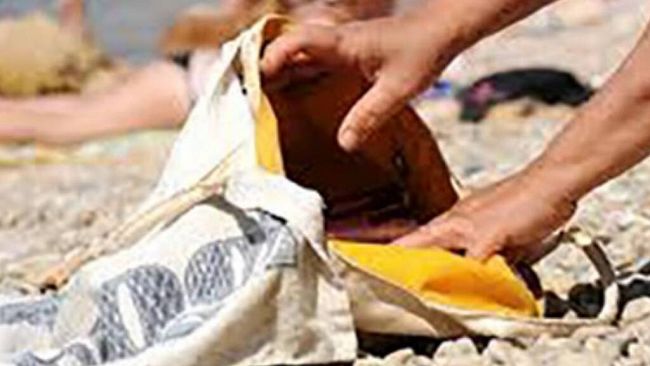 Erice, furto in spiaggia a San Giuliano