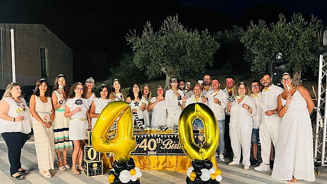 Gibellina, rimpatriata classe 1984: una serata all'insegna dei ricordi e della spensieratezza