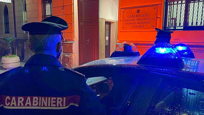 Marsala, maltrattamenti in famiglia. Allontanamento dalla casa familiare per un uomo