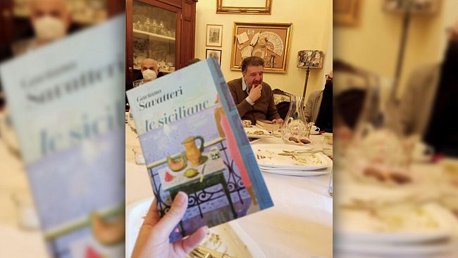 UnLibroTiraLAltro: viene presentato: Le Siciliane