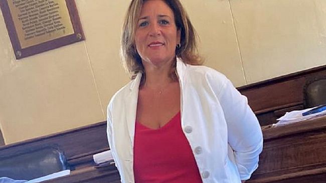 Rosy Milazzo  rimane critica sull'Amministrazione Alfano