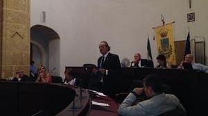 La questione del sito “Mazara Capitale” approda in Consiglio comunale. Interviene l’assessore Ballatore