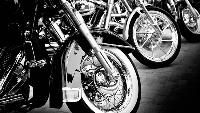 Moto, auto, sport e teatro. Ricco week-end di eventi