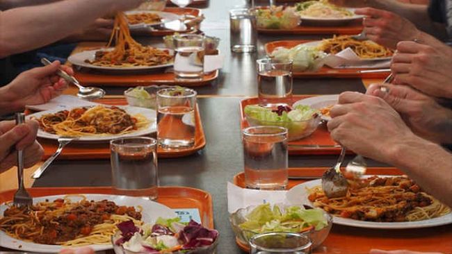 Marsala, ritardo nell’avvio della refezione scolastica. Dichiarazione del presidente dell’Istituzione e del Sindaco