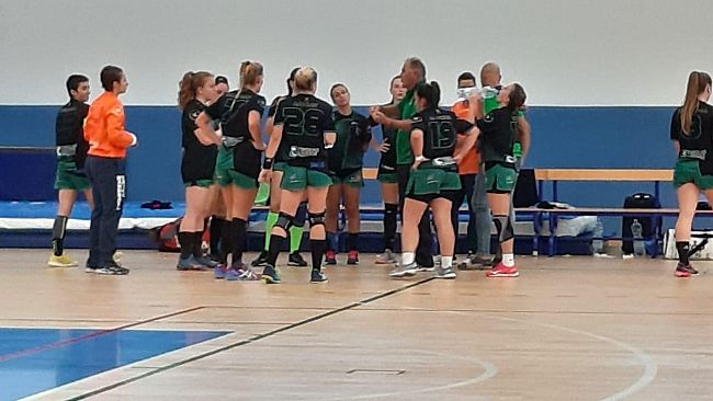 Esordio col botto della Handball Erice: strapazzata la Valentino Ferrara