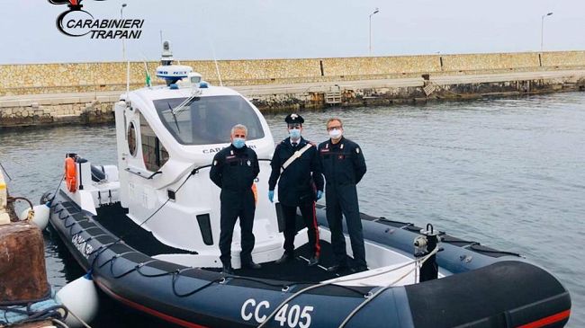 Favignana, i Carabinieri salvano due bagnanti in pericolo