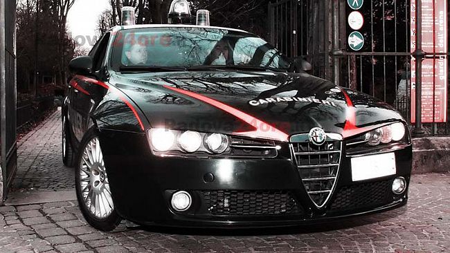 Colpisce con due coltellate la moglie dopo una lite. Arrestato 55enne