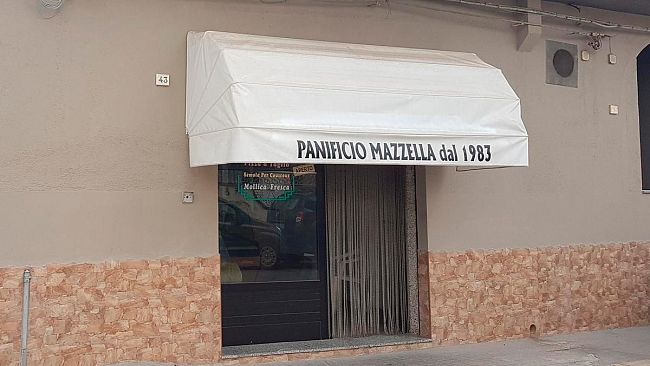 VIDEO – Mazara, rapina a mano armata ad un panificio del Trasmazaro.