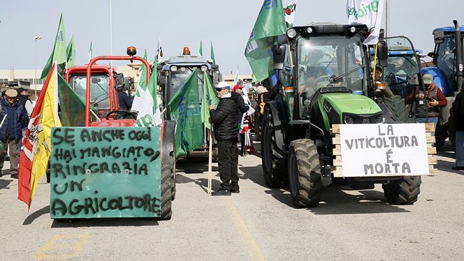 Marsala, grande partecipazione ieri alla protesta degli agricoltori